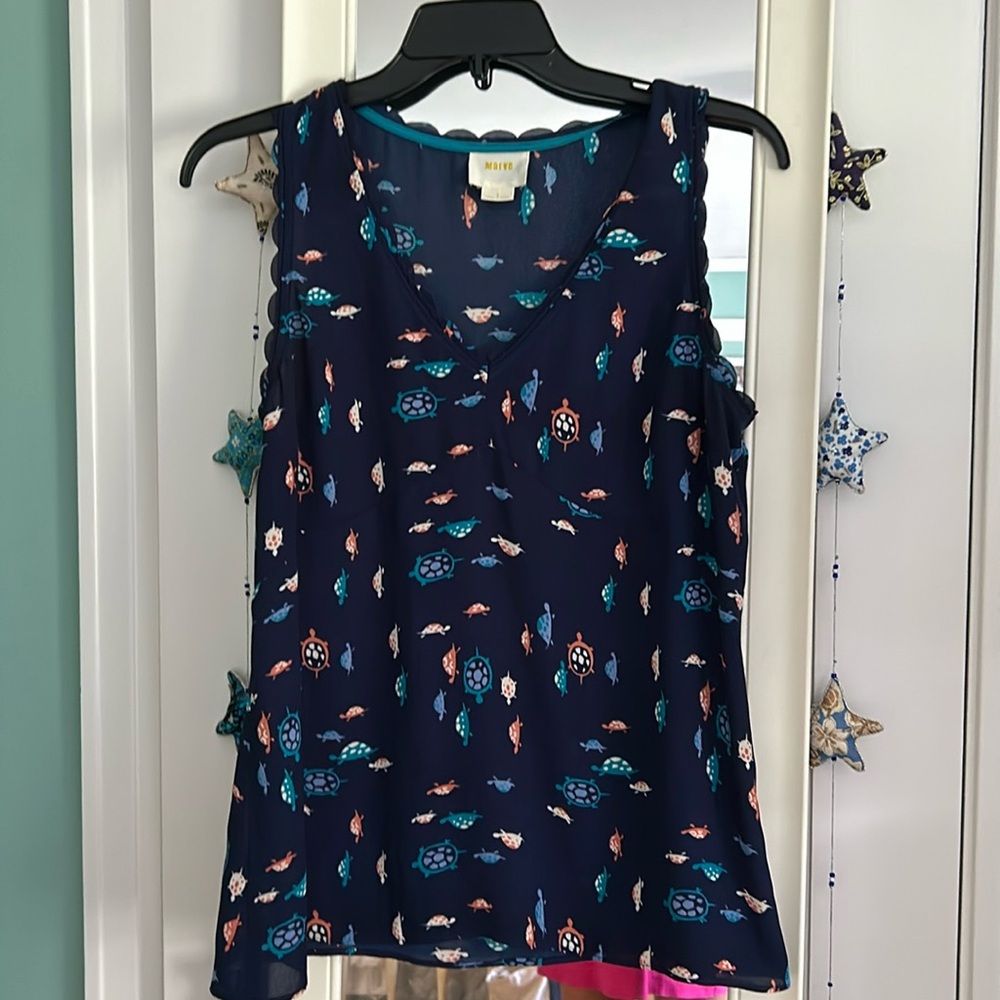 Maeve adorable turtle top Size 6